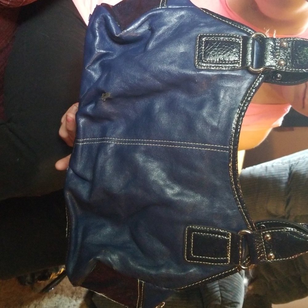Purse - Picture 2 of 5